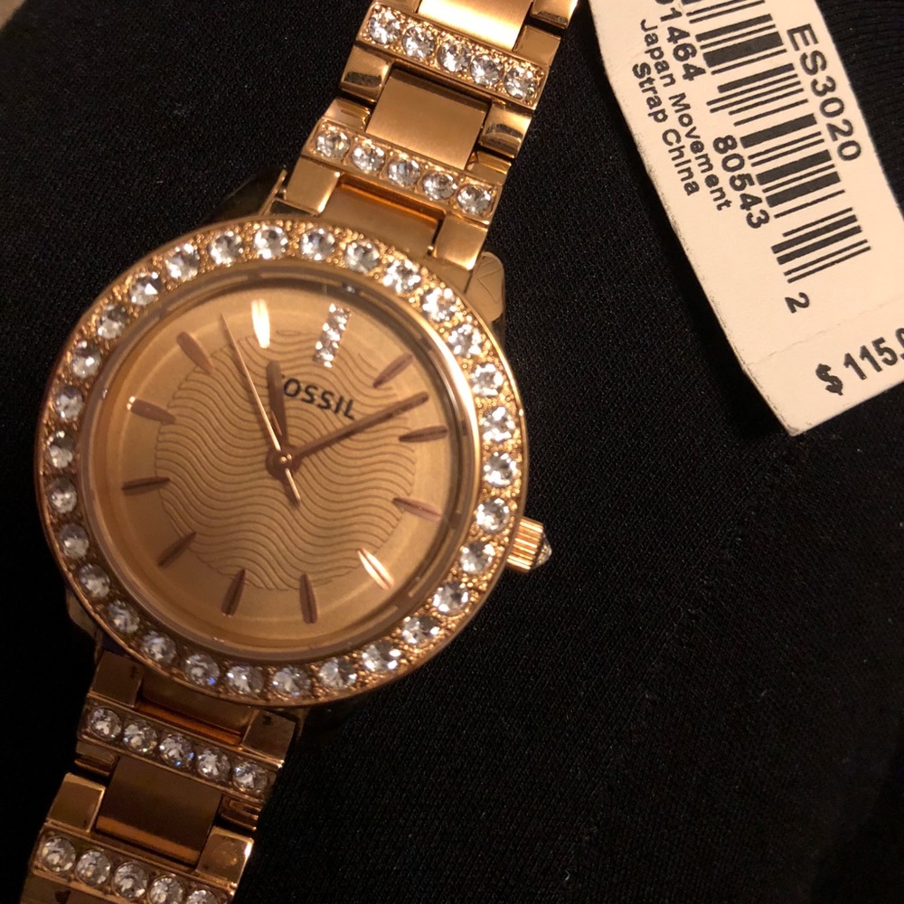 Rose gold fossil watch